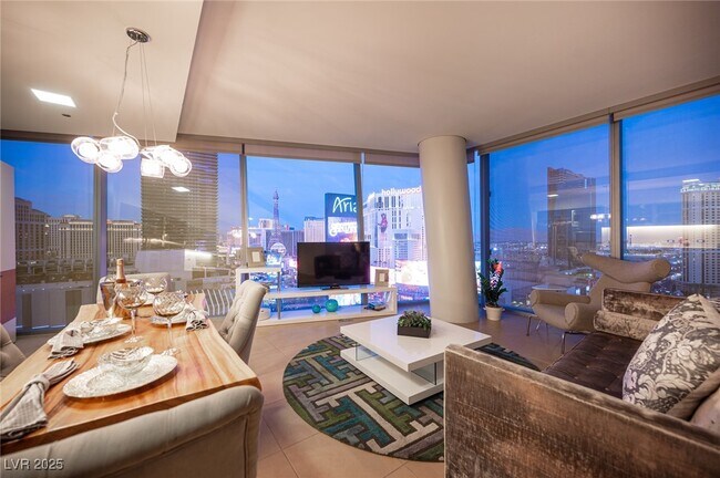 Building Photo - 3722 S Las Vegas Blvd