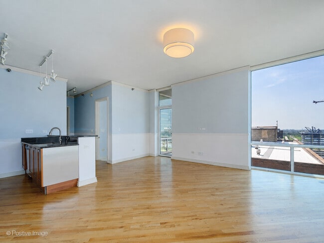 Building Photo - 170 W Polk St