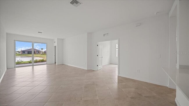 Building Photo - 14730 White Pearl Rd