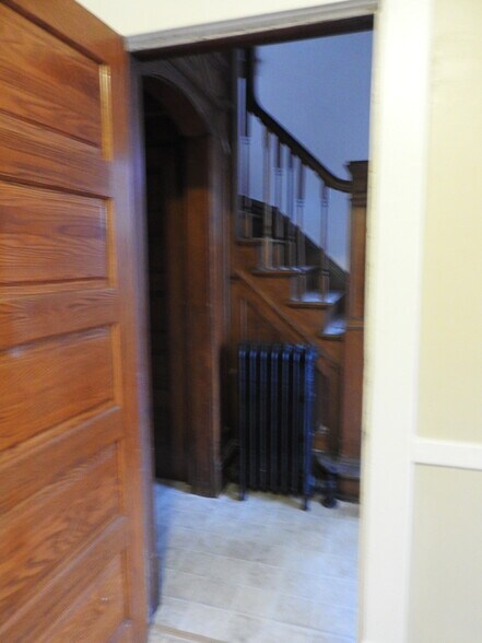 entrance - 306 Gold Ave NW