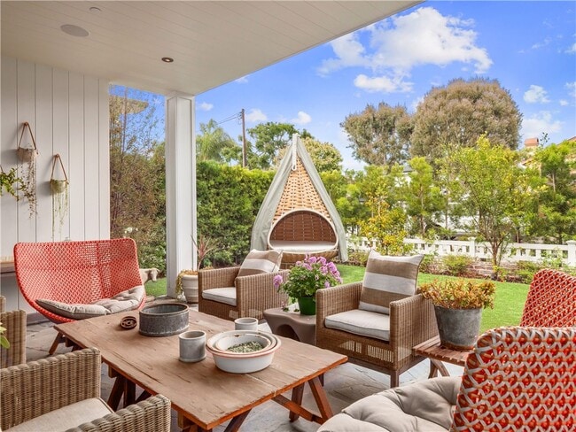 Building Photo - 3403 Laurel Ave