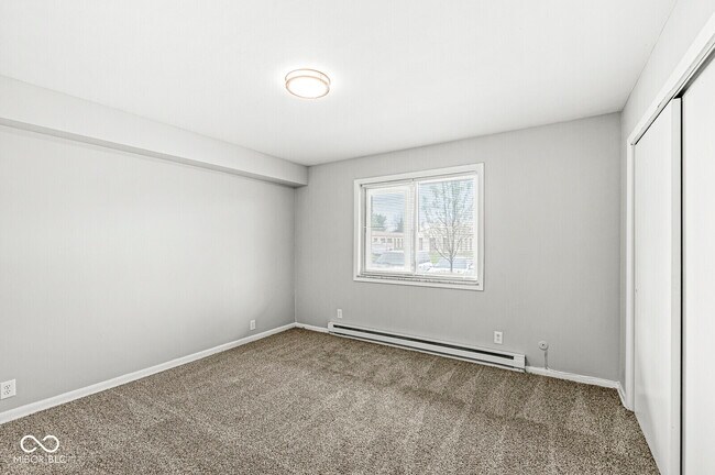 Building Photo - 10291 Medallion Dr