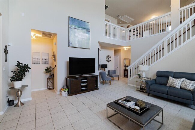 Building Photo - 17020 Lathrop Ave