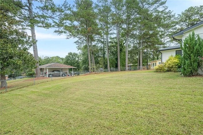 Building Photo - 85 Smyrna Powder Springs Rd SE