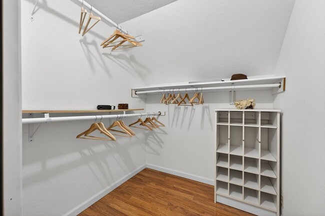 Building Photo - 420 Colusa Pl