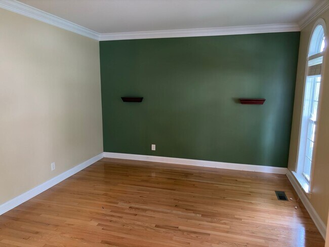 Building Photo - 507 Hannah McKenzie Dr