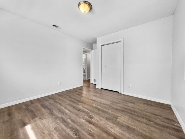 Building Photo - Beautiful Renovated Single Family |  3 BR/1BA | 1-Car Covered Parking | Gated backyard