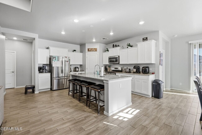 Building Photo - 1052 Summer Breeze Pl