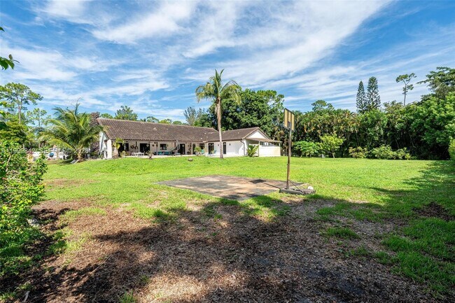 Building Photo - 6252 NW 65th Terrace