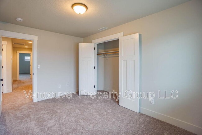 Building Photo - 2940 NW 16th St