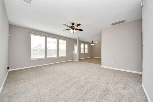Building Photo - 7447 Oakwood Canyon Dr