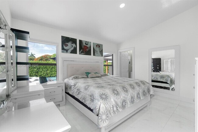 Building Photo - 8840 SW 181st Terrace