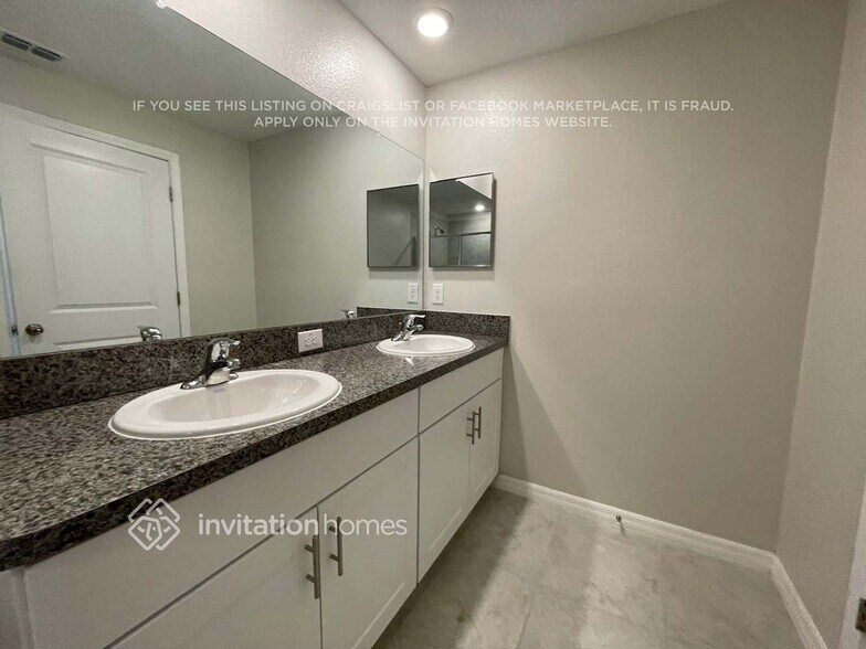 Building Photo - 8506 Druid Oaks Ln