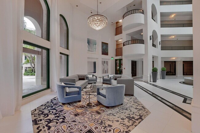 Building Photo - 120 SE 5th Ave