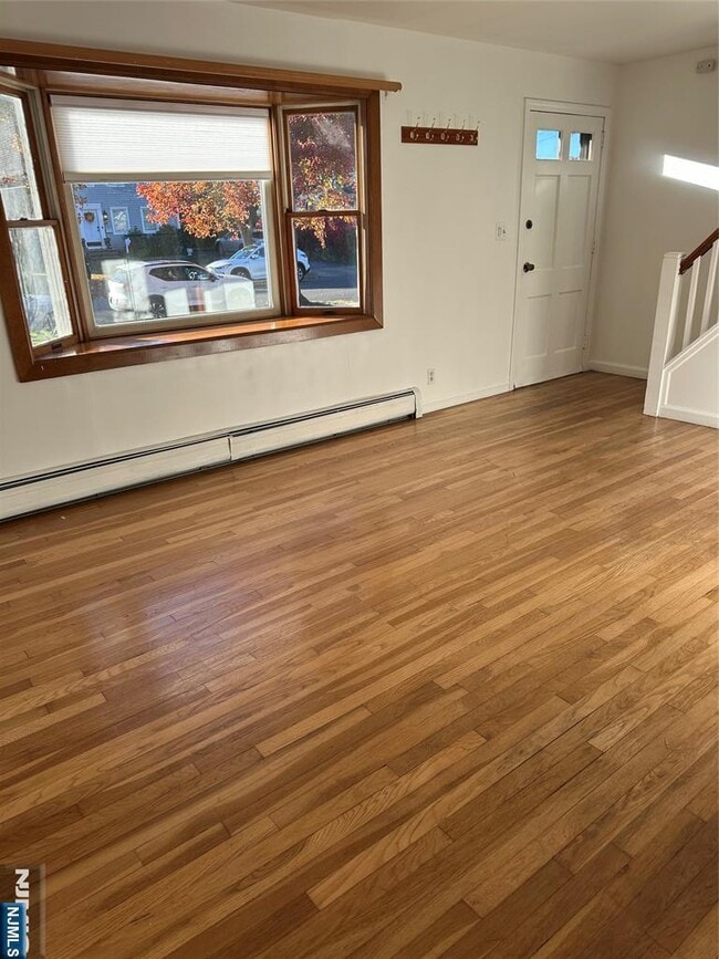 Building Photo - 679 Midwood Rd