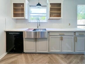 Building Photo - 13714 Firerock Dr