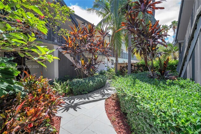 Building Photo - 3265 Virginia St