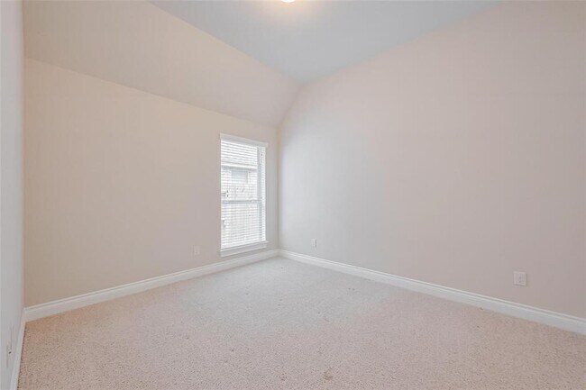 Building Photo - 2722 Park Oak Ct