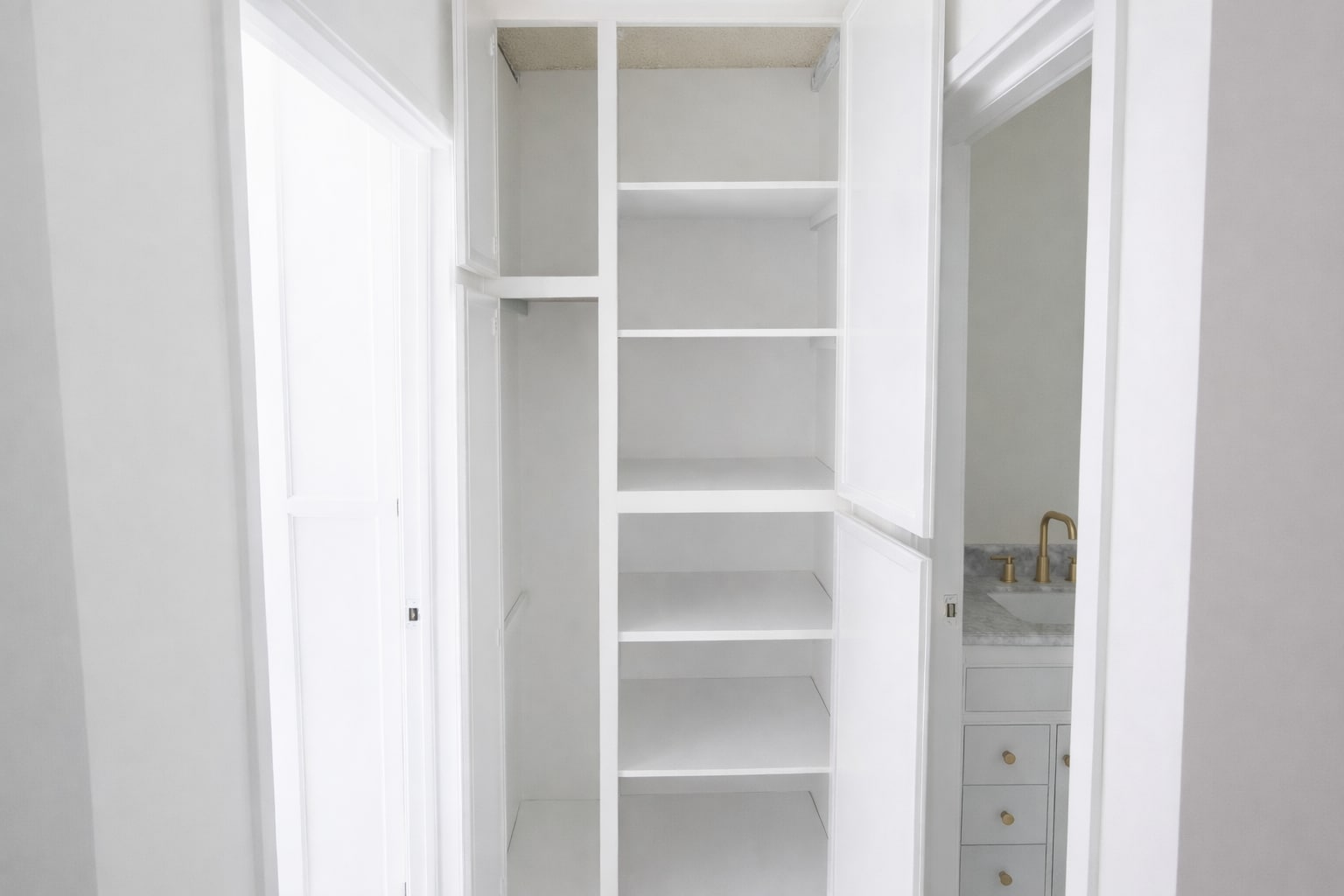 Building Photo - 421 S La Fayette Park Pl