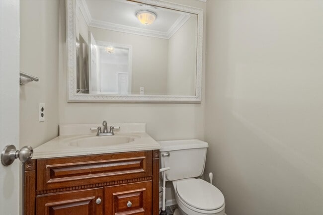 Building Photo - 83 Patriots Rd