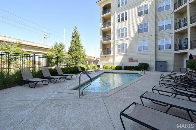 Building Photo - 1270 Strassner Dr
