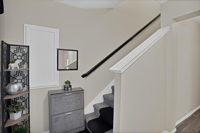 Building Photo - 5652 Giddyup Ln