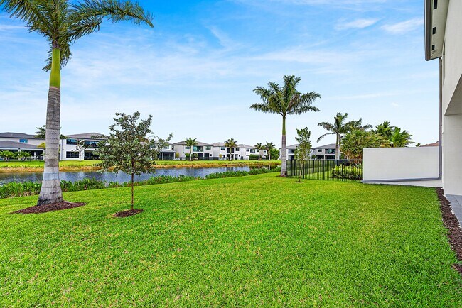 Building Photo - 8561 Crystal Downs Ave