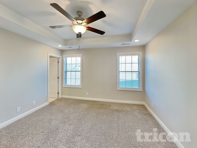 Building Photo - 1085 Dublin Dr