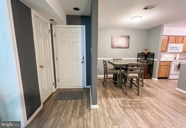 Building Photo - 81 W Bluebell Ln