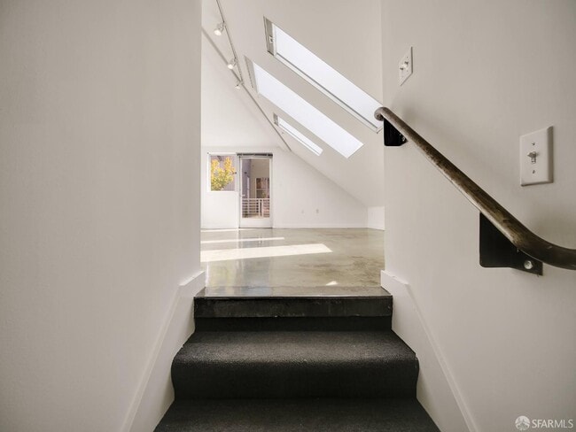 Building Photo - 52 Rausch St