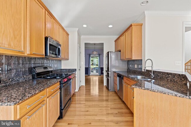 Building Photo - 2460 Five Fathom Cir