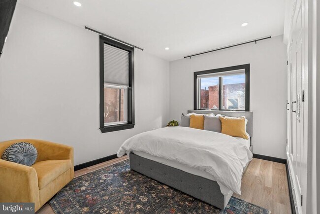 Building Photo - 2232 S 17th St