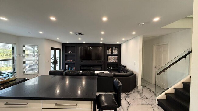 Building Photo - 1211 SW 178th Way