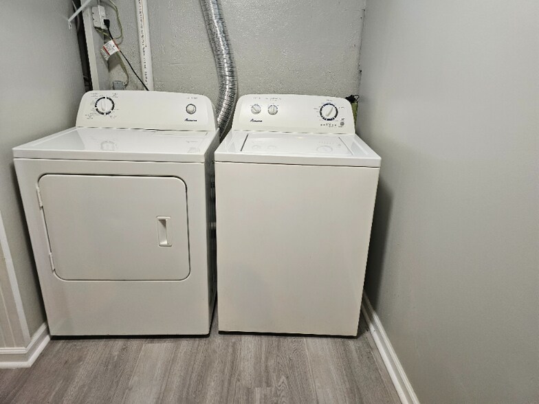 Building Photo - 5309 Lost Trail