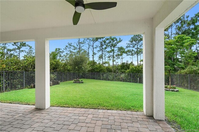 Building Photo - 4914 SW Montclair Dr