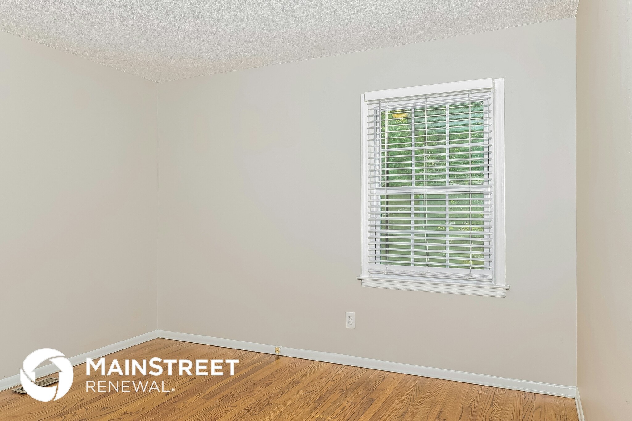 Building Photo - 1412 Riverview Rd