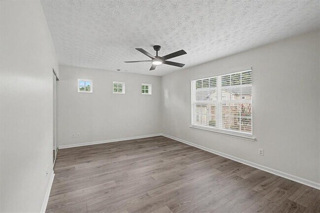 Building Photo - 980 Windcroft Cir NW