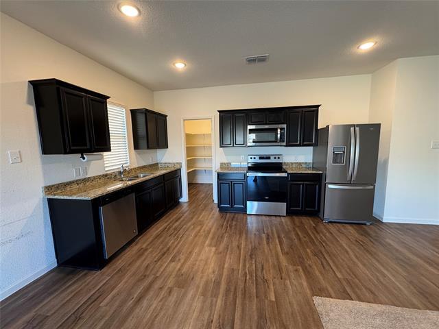 Building Photo - 812 Cherry Blossom St