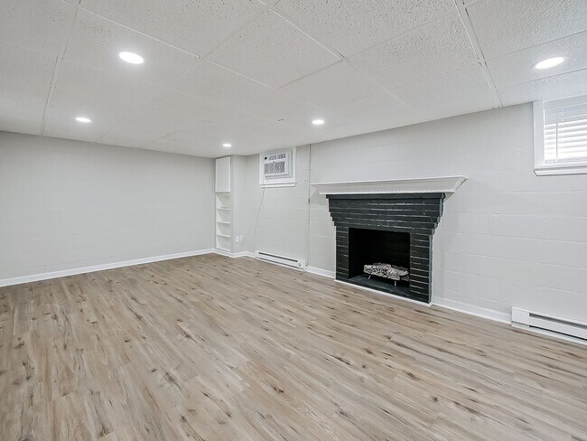 Building Photo - 3170 Dixie Hwy