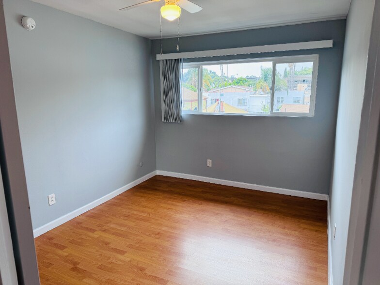 Building Photo - 407 N Avenue 50