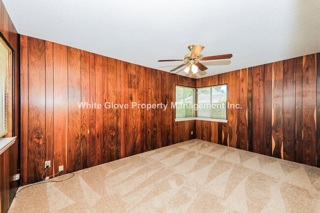 Building Photo - 4 Bedroom Pool Home in Raymond Hills Neigh...