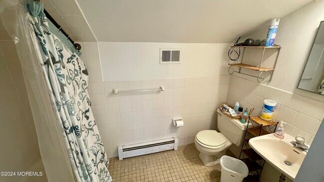 Building Photo - 115 3rd Ave