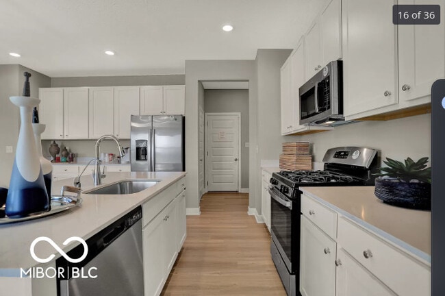 Building Photo - 1104 Sunderland Dr