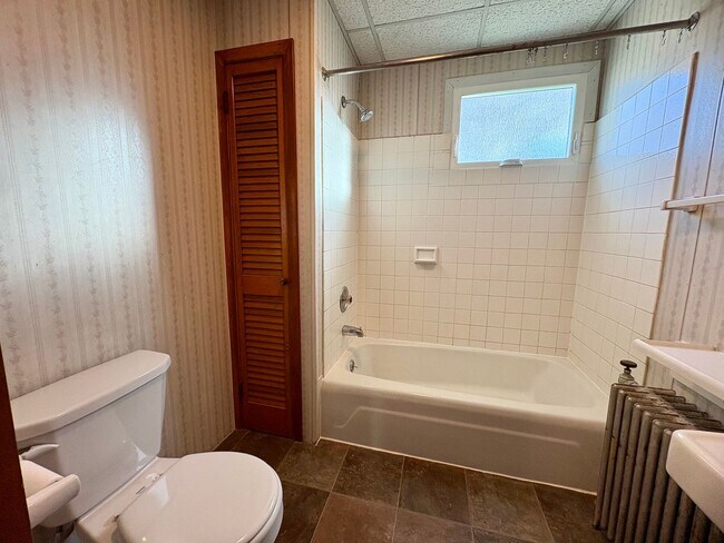 Building Photo - 1 Brown St