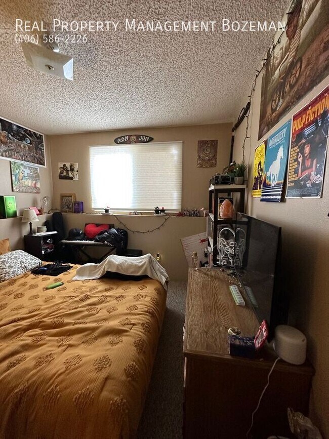 Building Photo - 1513 W Koch St