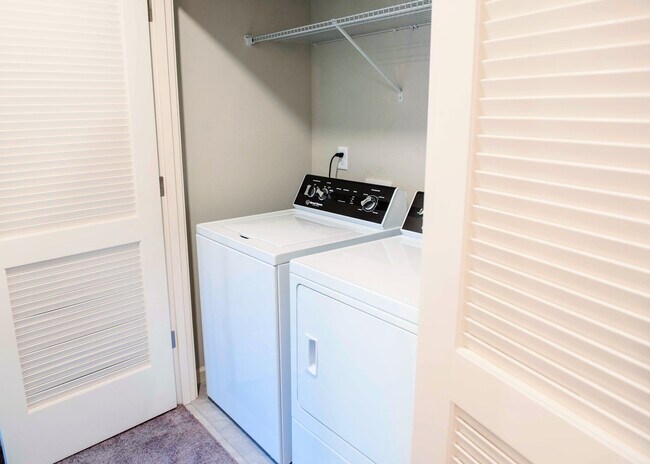 Building Photo - 12003 SE High Creek Rd