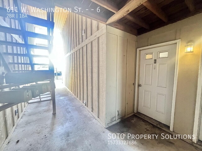 Building Photo - 611 W Washington St