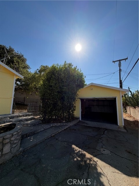 Building Photo - 2704 Mayfield Ave