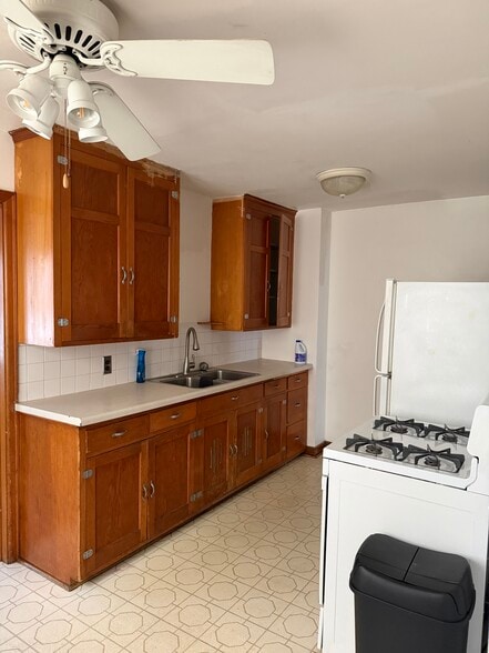 Building Photo - 4304 Cedar Ave S