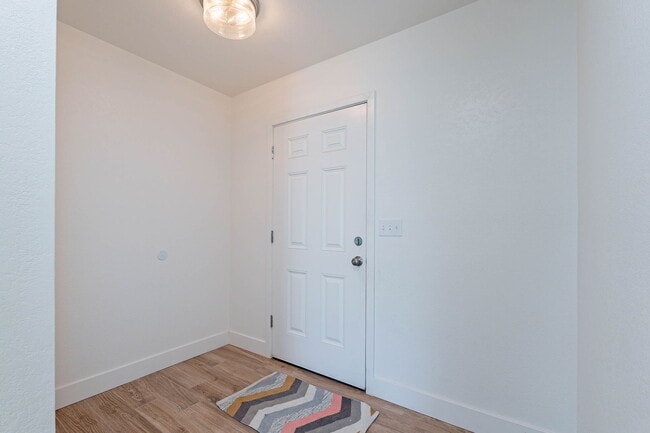Building Photo - 651 E Kael Cir